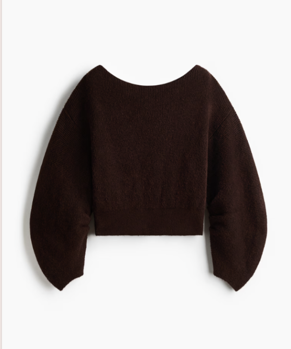 Captura de pantalla 2025-11-24 183219 Suéter oversized con cuello de ojal